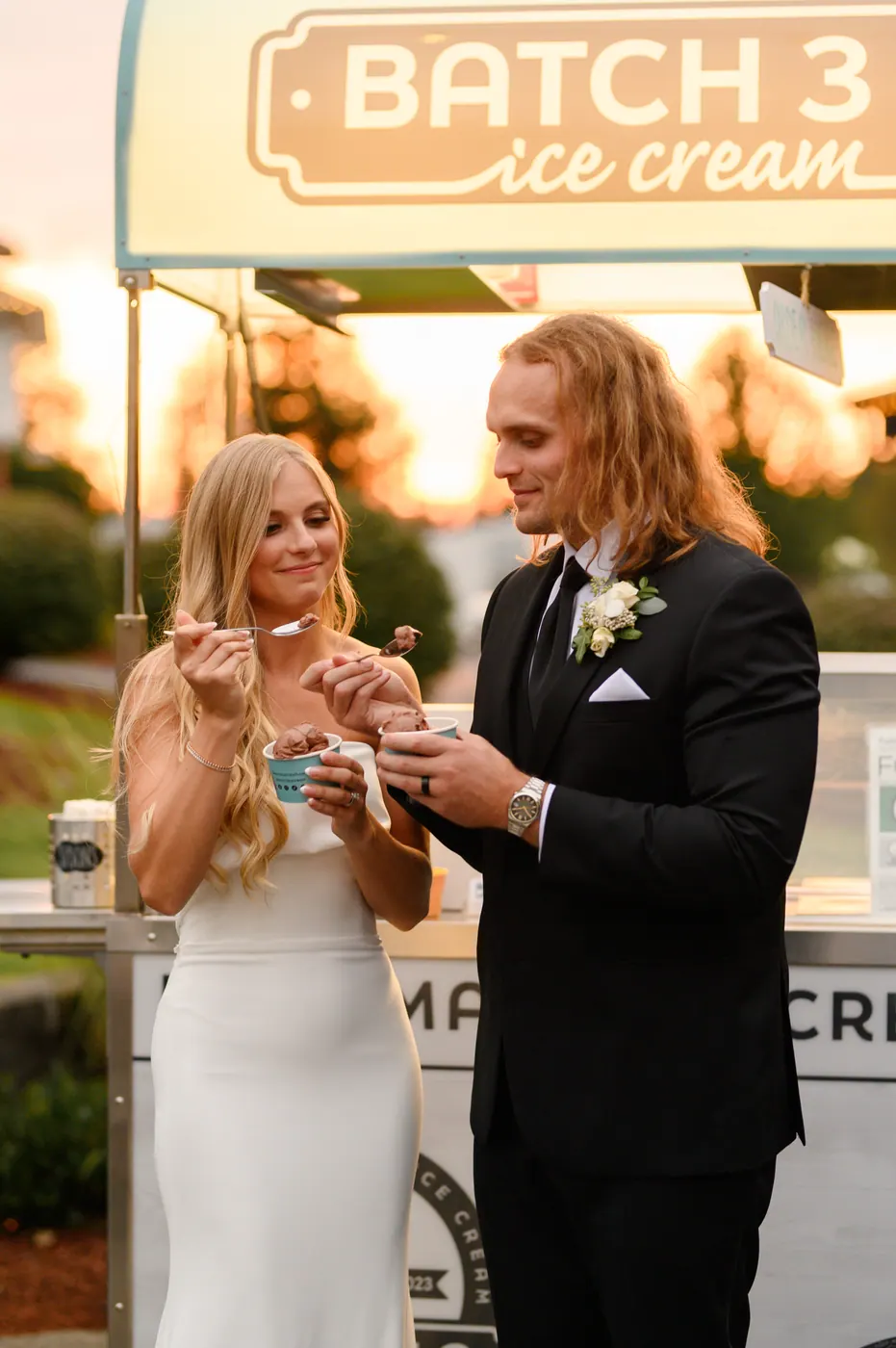 Batch 3 ice cream cart at a wedding